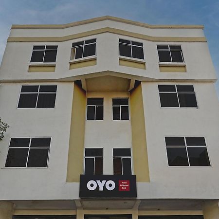 Hotel O 14726 Hotel Vaishnavi Park Secundurabad Buitenkant foto